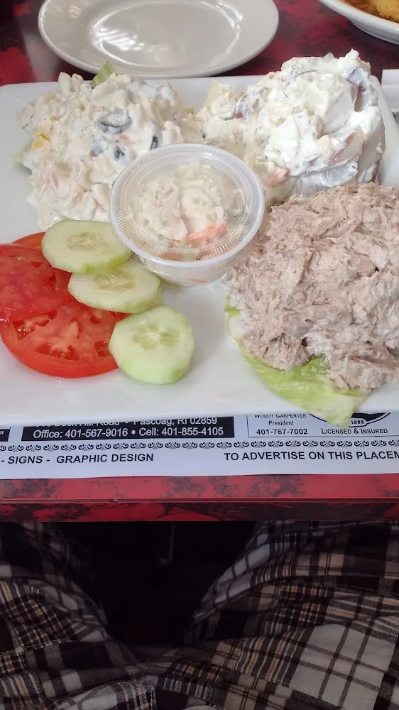 Tuna Salad Plate